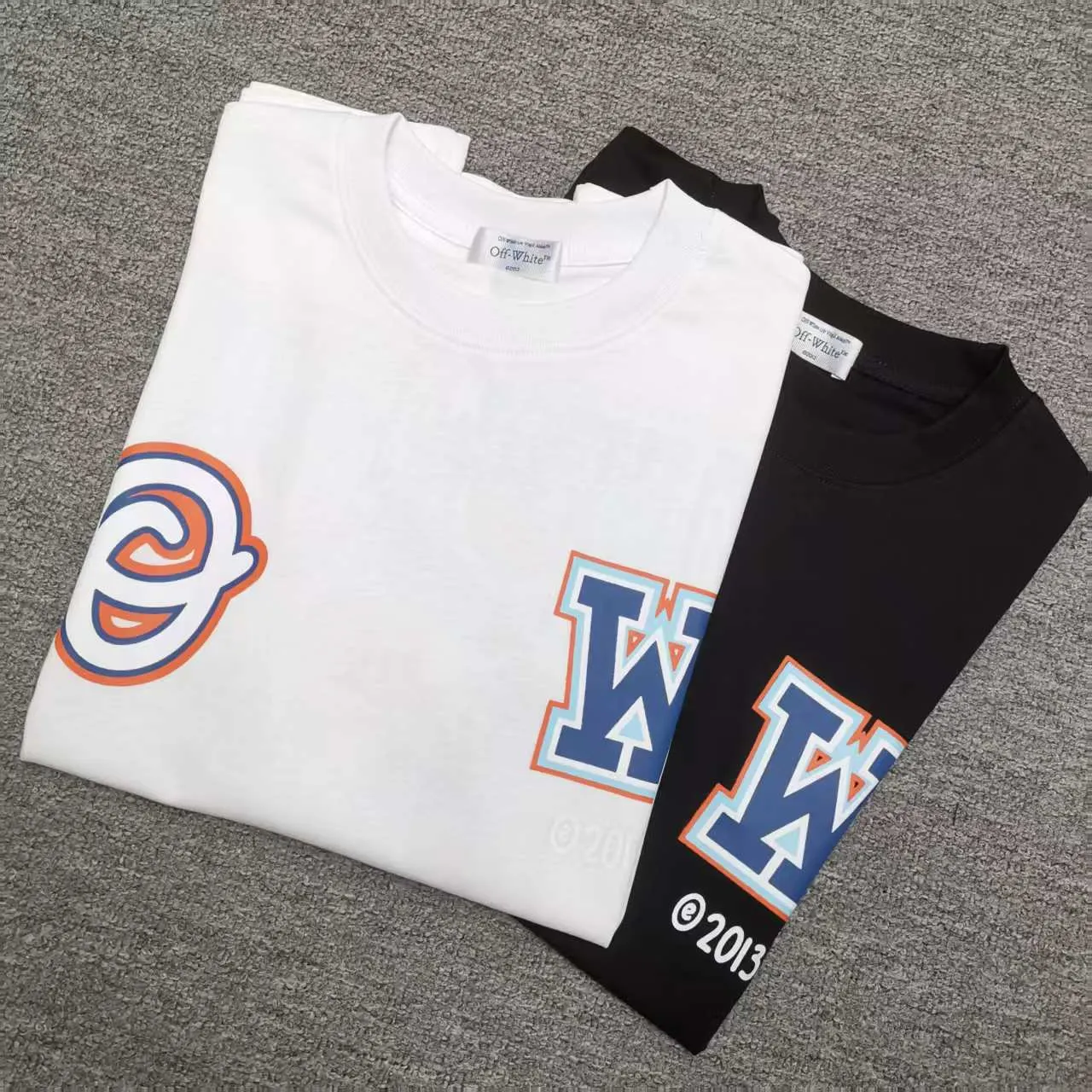 Off white top version, new snowman loose version short-sleeved T-shirt Size: S M L XL Color: Black White P240